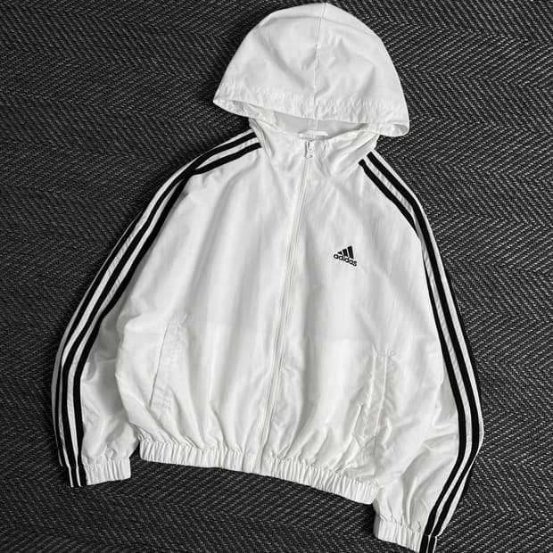 아디다스 크롭 우븐 트랙 바람막이y 3026