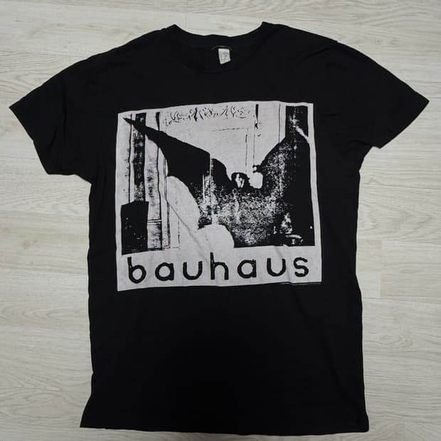 00s bauhaus 바우하우스 티셔츠 팝니다