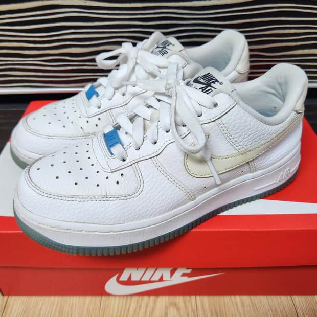 나이키 에어포스1 '07 LX 화이트 유니버시티 블루 스니커즈, 운동화 