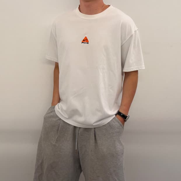 나이키 acg 오버핏 반팔티