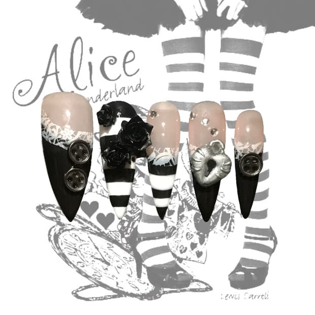 ALICE ♠❥𓂃𓏧 / 이상한 나라의 앨리스 네일팁 프레스온 네일