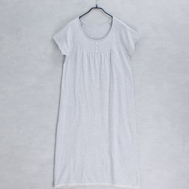 UNIQLO _ roomwear dot ops