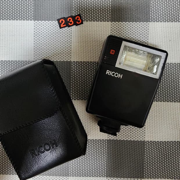 리코 XR SL 180 스트로브 플래시 파우치포함