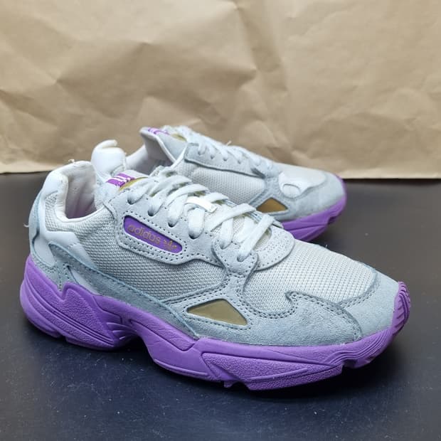 아디다스 팔콘 운동화 225