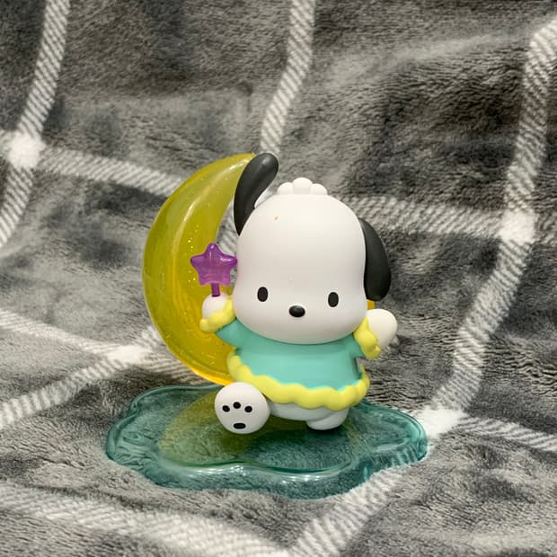 산리오 포차코 엔젤 문 피규어