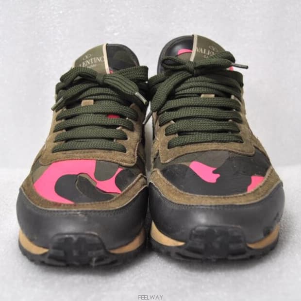 발렌티노/여성락스터디카모플라쥬스니커즈(사이즈245)정품