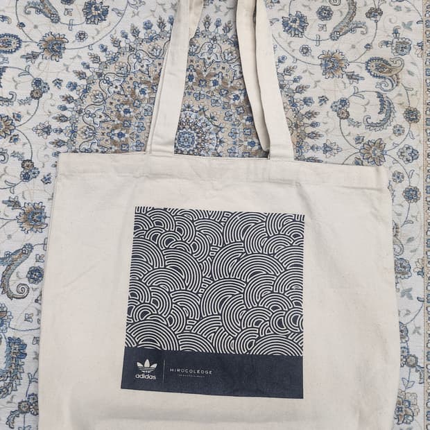 아디다스 히로코 엣지 캔버스백