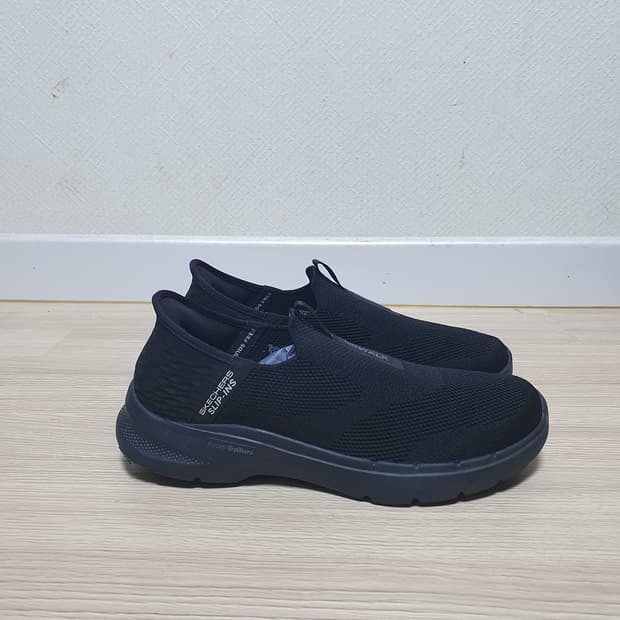 스케쳐스 고워크 슬립온 블랙 255