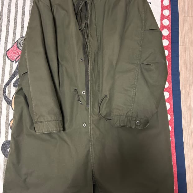 무신사 스탠다드 피시테일 파카