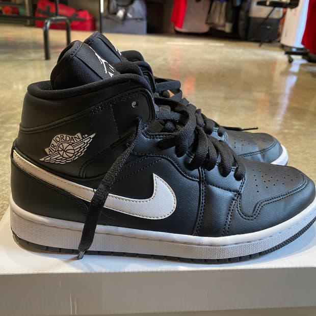 나이키 조던1 미드