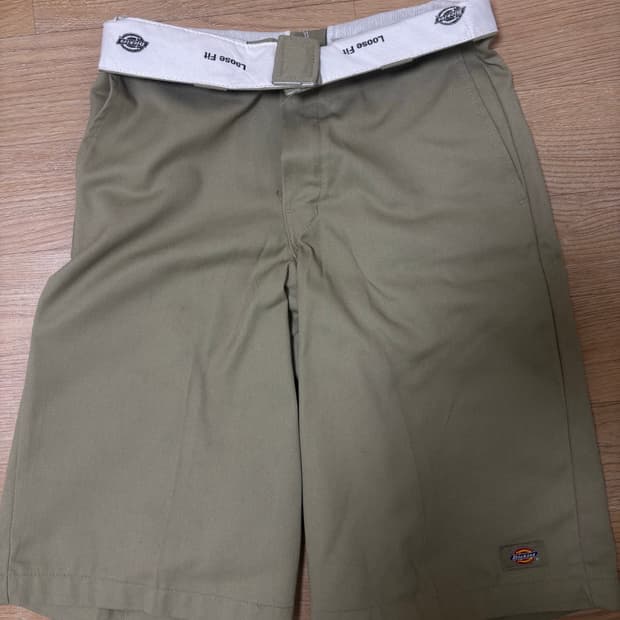 디키즈 루즈핏 워크쇼츠 카키 버뮤다팬츠