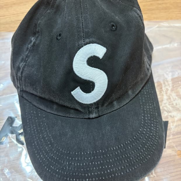25ss 슈프림 s로고 6패널 볼캡 블랙