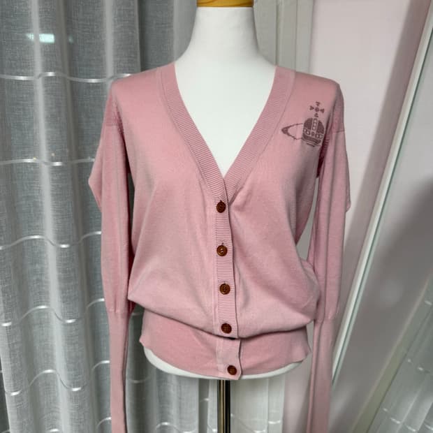 비비안웨스트우드 딸기우유 핑크 가디건