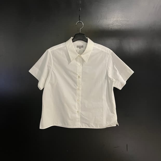 마가렛호웰 코튼 크롭 셔츠