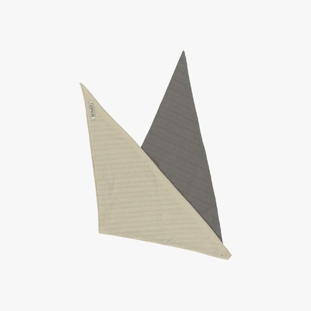 코이세이오 버튼 리버시블 스카프 차콜