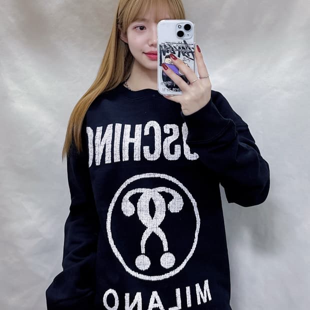 모스치노 꾸띄르 밀라노 맨투맨 