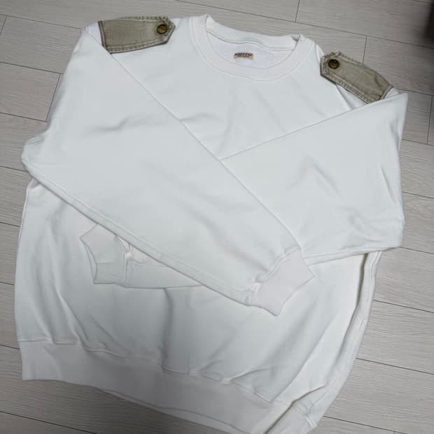 캐피탈 맨투맨 3사이즈