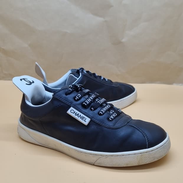 샤널 여성스니커즈240 