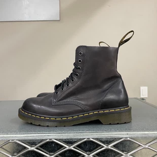 닥터마틴 1460 UK9(280)