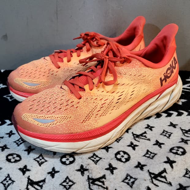 정품 호카오네오네 클리프톤 8