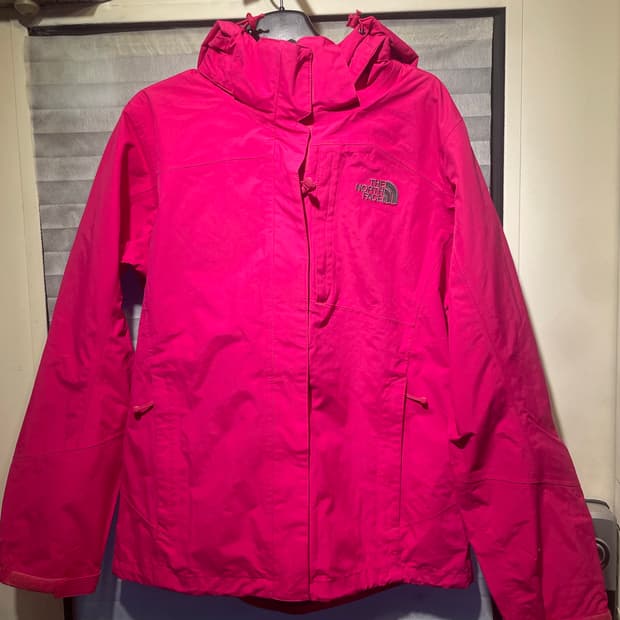 노스페이스 핑크 바람막이 자켓L 90사이즈