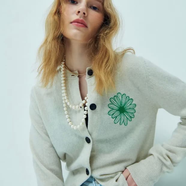 마르디 메크르디 캐시미어 가디건 라운드넥 아이보리 그린