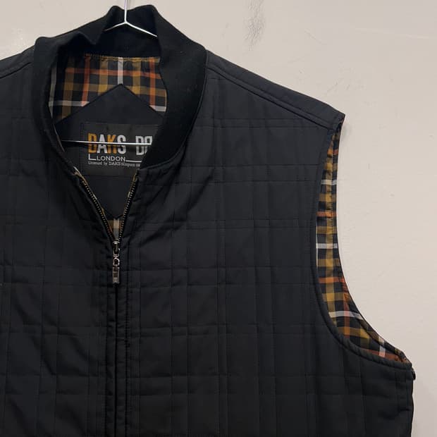 닥스 런던 숄카라 퀼팅 누빔 경량 패딩조끼