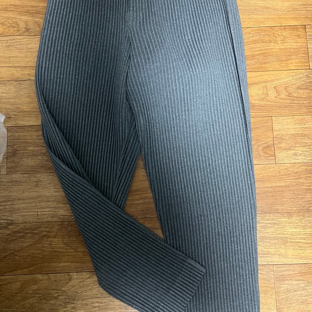 옴므플리세 울라이크 팬츠2 그레이 25년구입