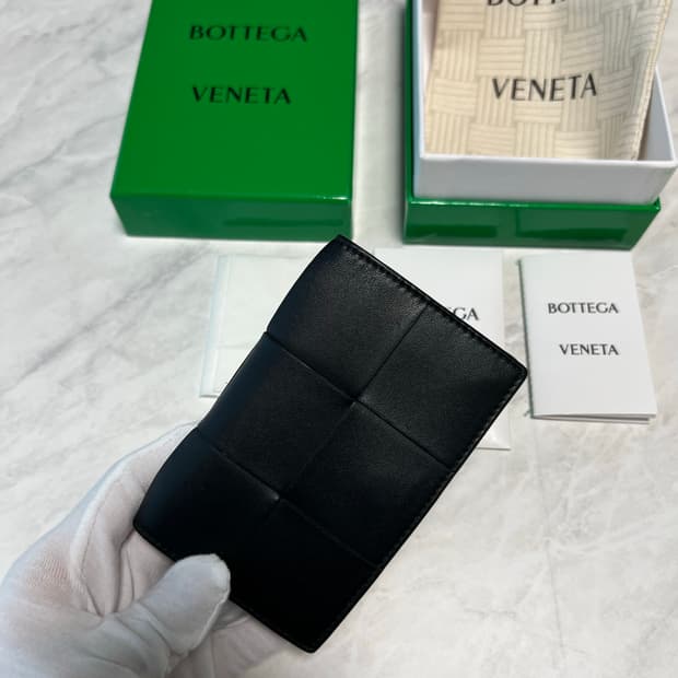 보테가베네타 카세트 비즈니스 카드지갑