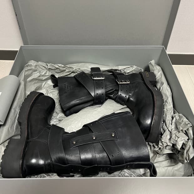 발렌시아가 베놈 하이 42