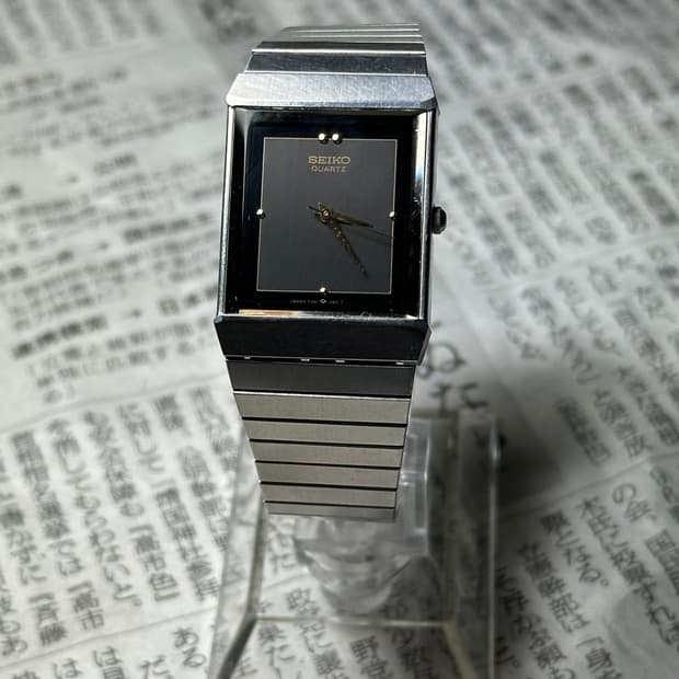 SEIKO quartz square