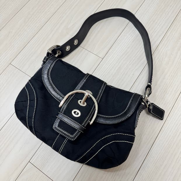 빈티지 코치 자카드 바케트백