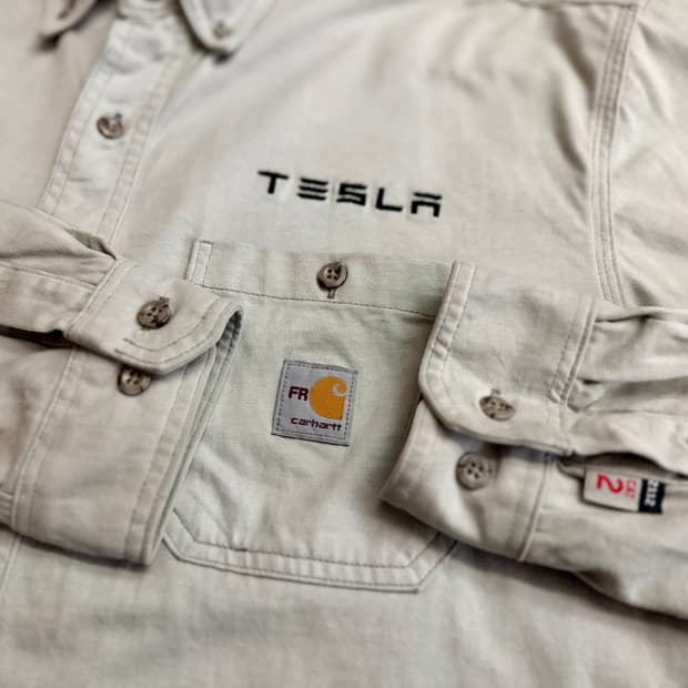 [칼하트x테슬라] ‘19 팩토리 엔지니어 지급용 FR 워크 셔츠 (L)