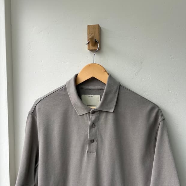 16758 - 포터리 그레이 반팔 카라티