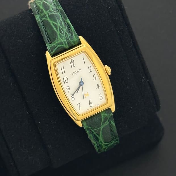 세이코 골드 쿼츠 시계
