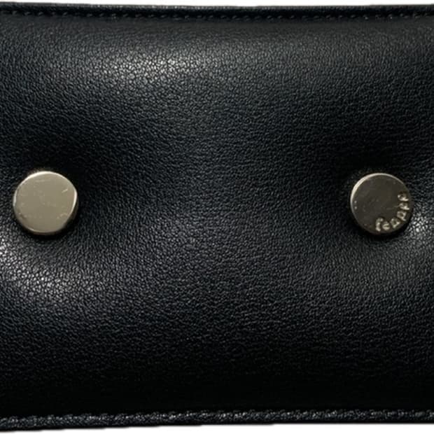 페넥 써클패딩 지갑