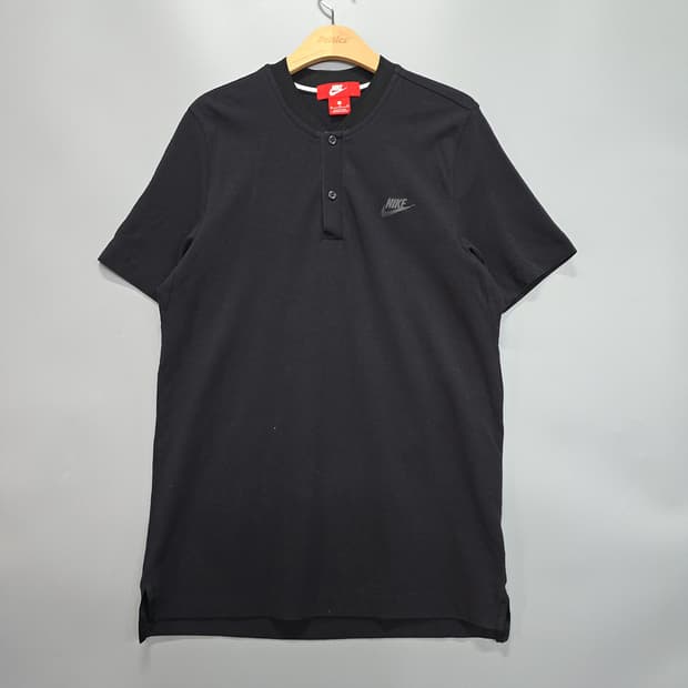 나이키(NIKE) 헨리넥 반팔 티셔츠 105