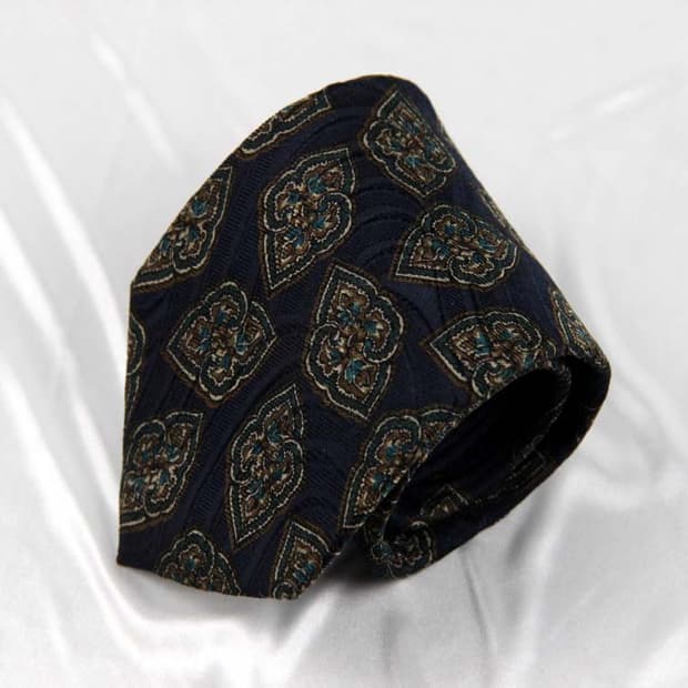 지방시 9cm A+등급 이태리 남자 명품 넥타이