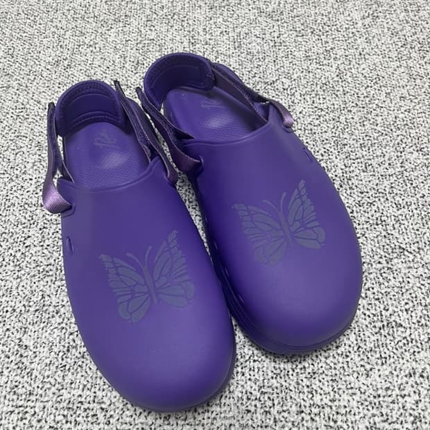 니들스x수이코크 카포샌들