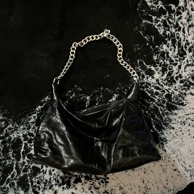 체인 숄더백