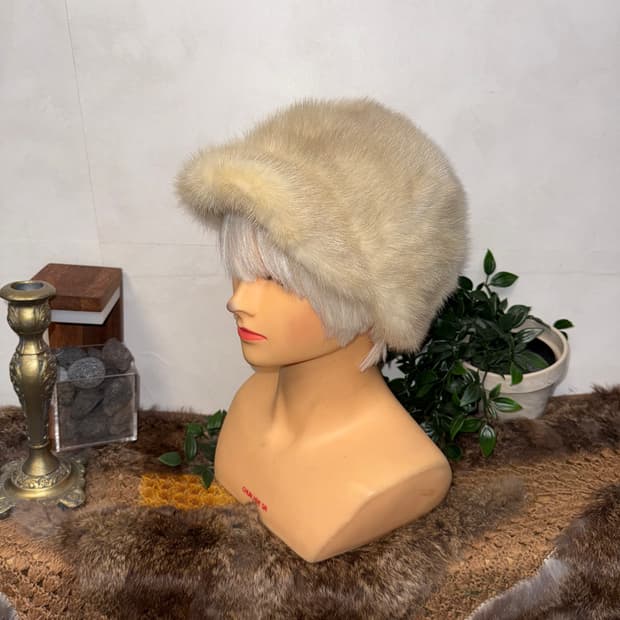 Ivory mink fur cap