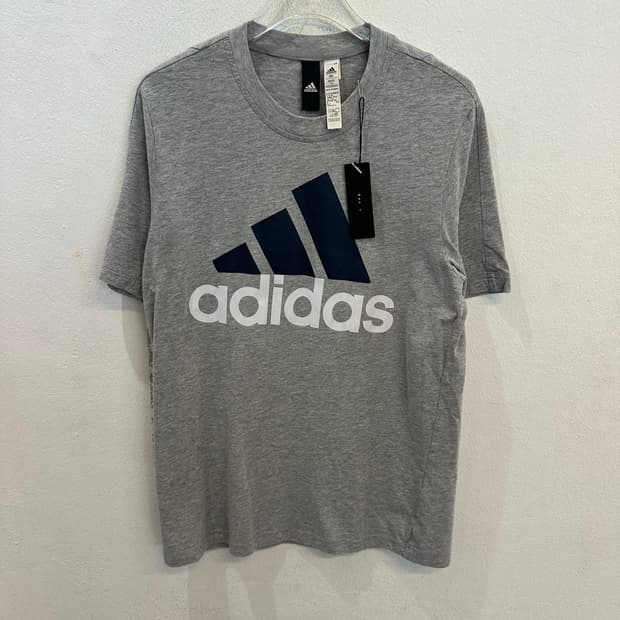 Adidas ess tee