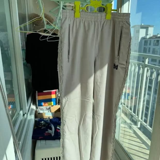 니들스 프릿지 트랙팬츠 부츠컷