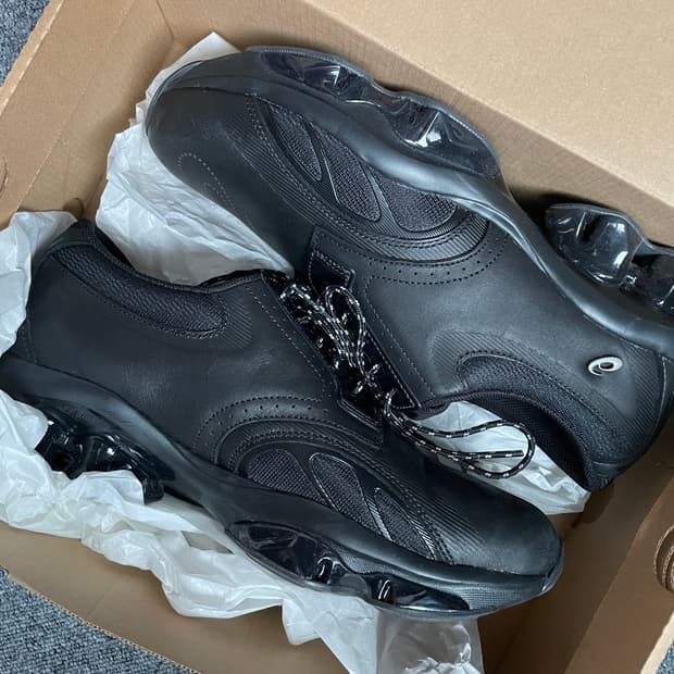 아식스 젤 키네틱 블랙 285사이즈