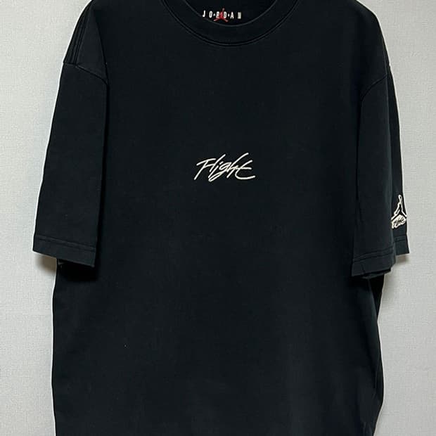 NIKE 나이키 조던 플라이트 에센셜 자수 남자 반팔티 블랙 L 100