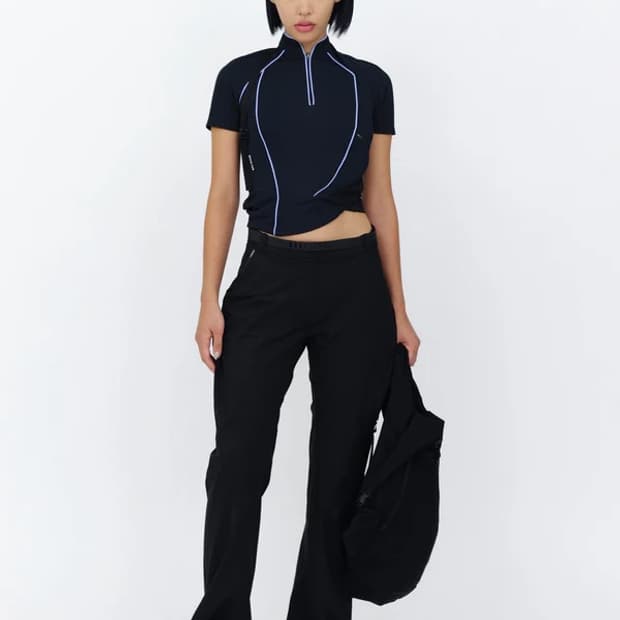 혜인서 twisted track top 블랙