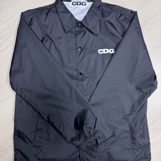 꼼데가르송 CDG 코치자켓 L사이즈