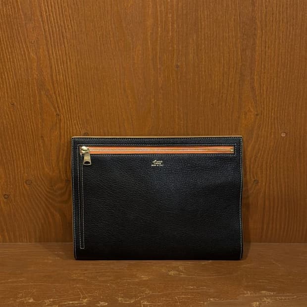 일미치오 클러치백