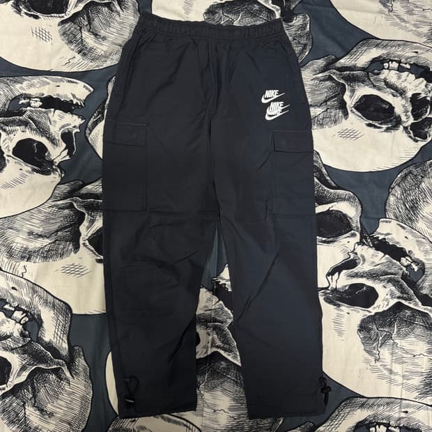 나이키 월드투어 조거팬츠 M사이즈 