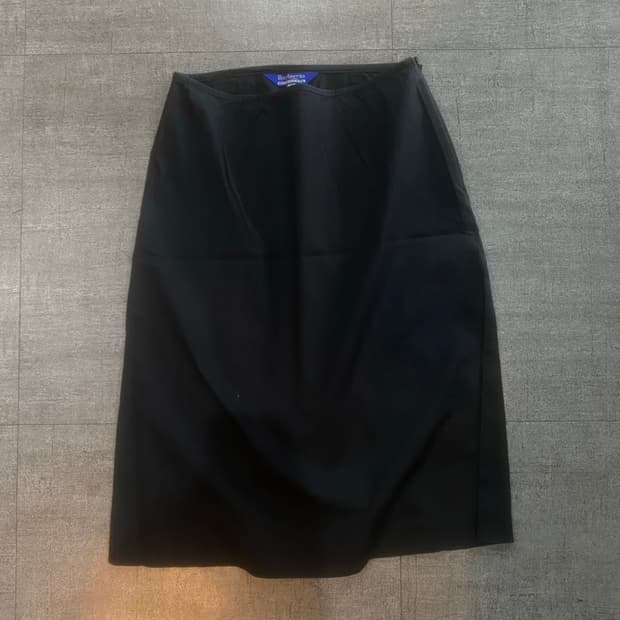 Burberry 버버리 블루라벨 핀터깔y2k 달천깔페어리 미디스커트